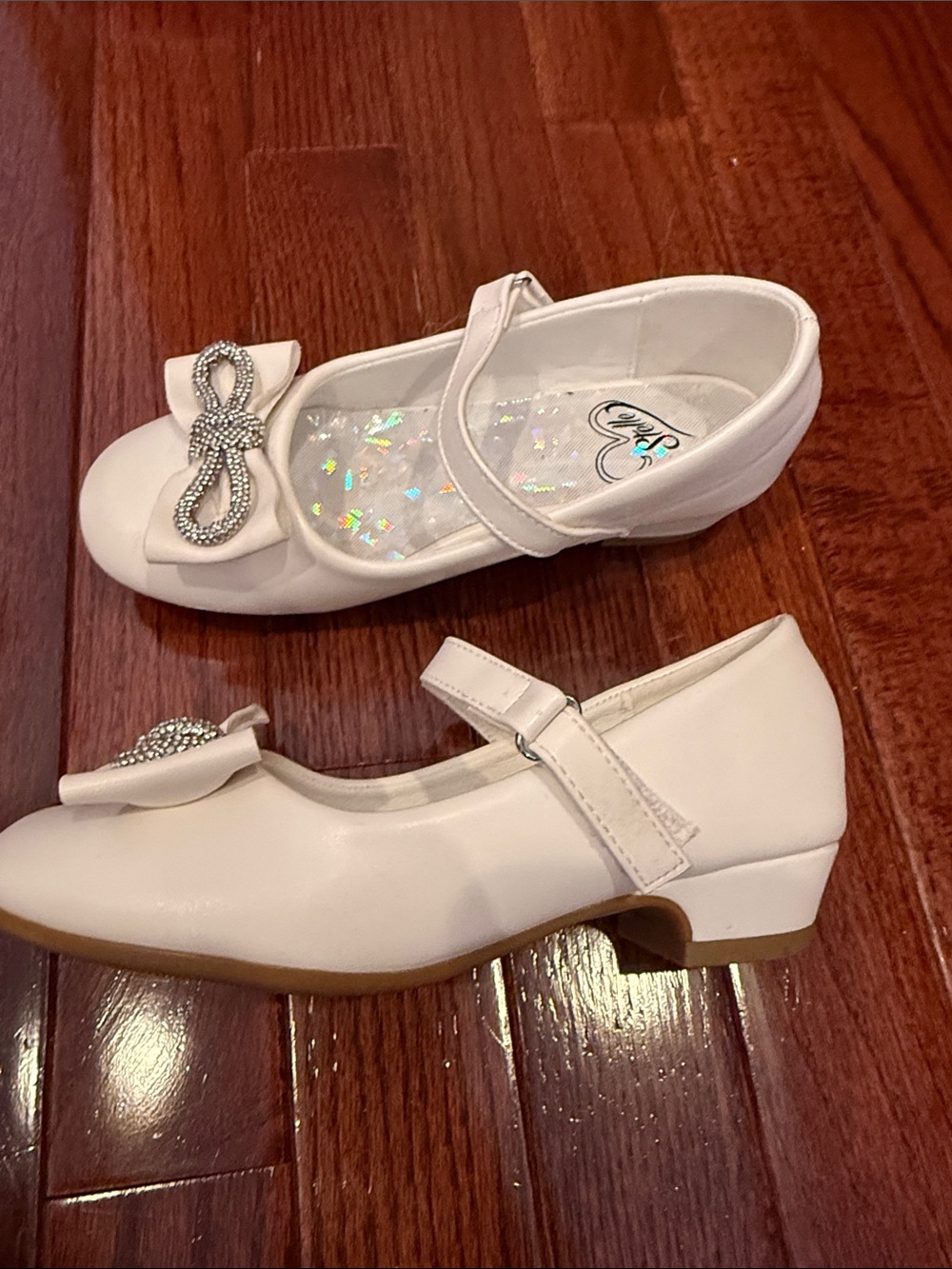 Girls white formal shoes